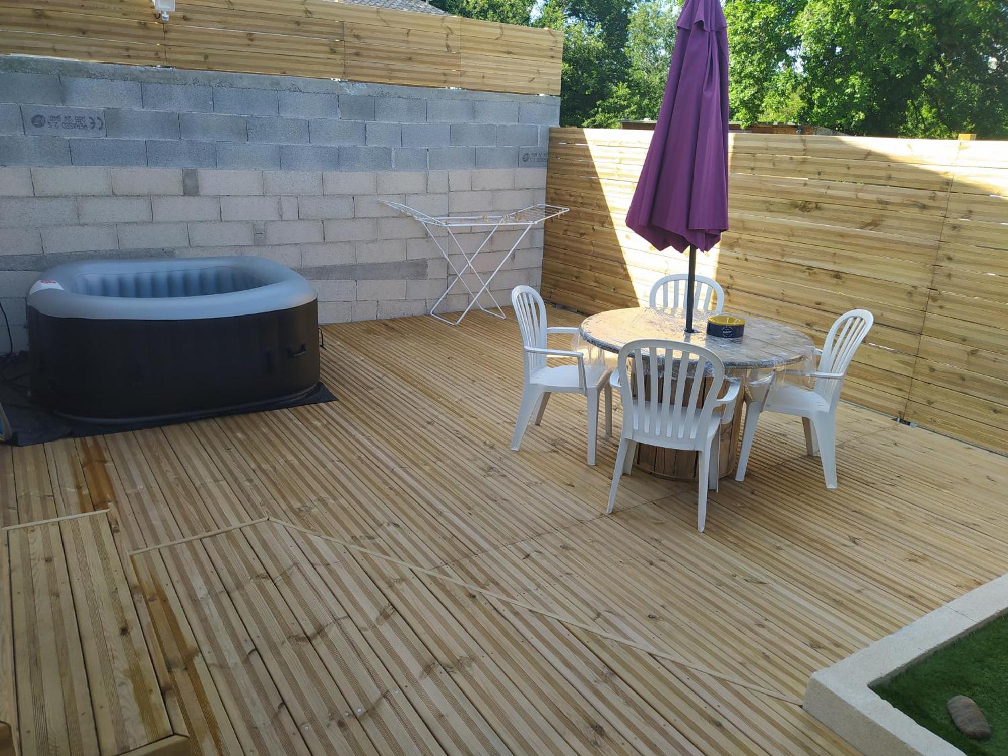 Studio Cosy Avec Terrasse Et Jacuzzi A Disposition De Mai A Aout Rians  Exteriör bild