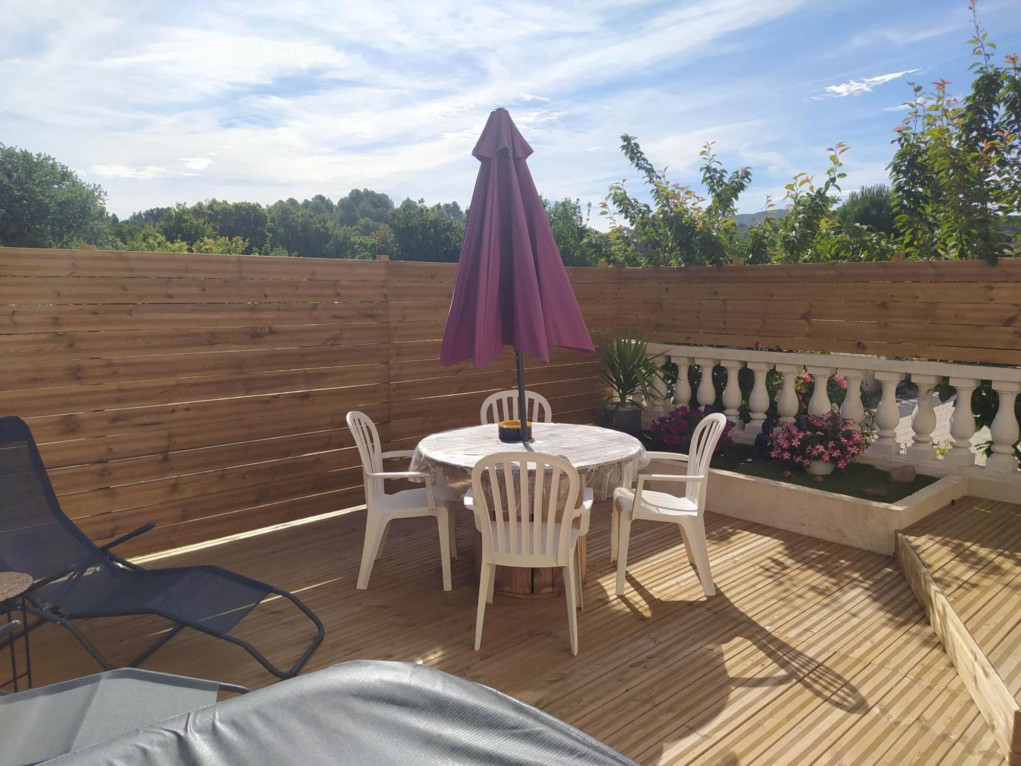 Studio Cosy Avec Terrasse Et Jacuzzi A Disposition De Mai A Aout Rians  Exteriör bild